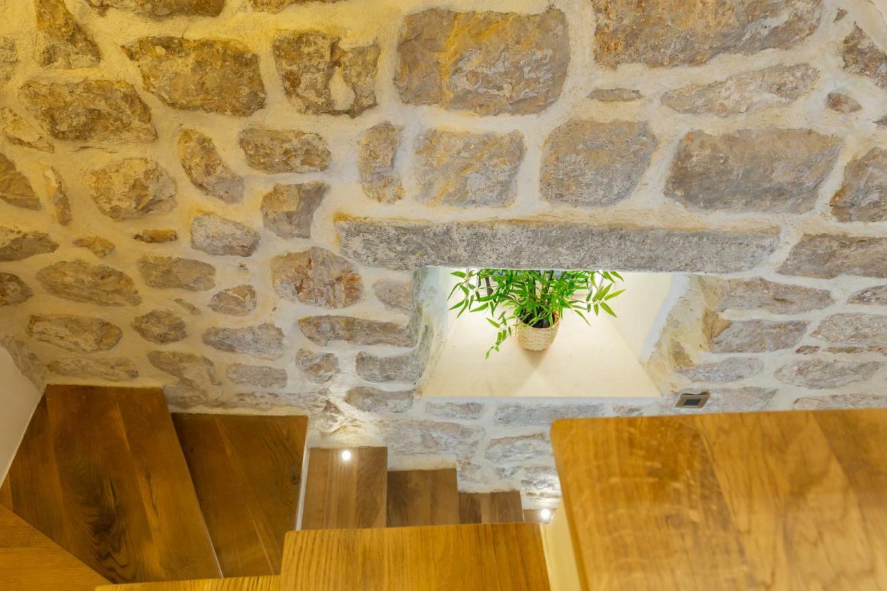 Old Town House With Floor Heating & Lush Private Garden Βίλα Ντουμπρόβνικ Εξωτερικό φωτογραφία